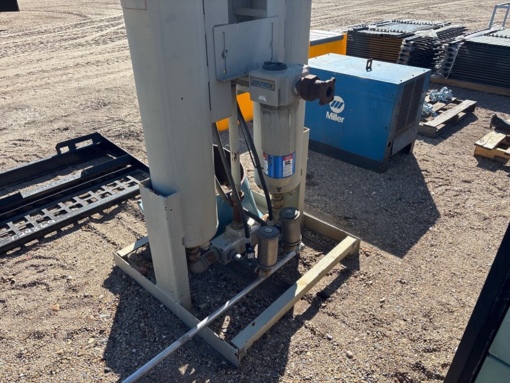 #3514-•-deltech-compressed-air-dryer-image-4