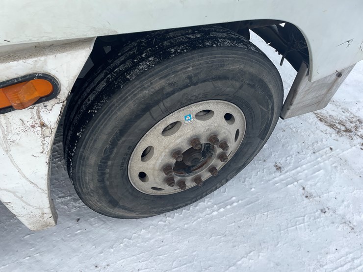 #1154-•-1996-freightliner-truck-tractor-(has-mn-reconstructed-title)-image-27