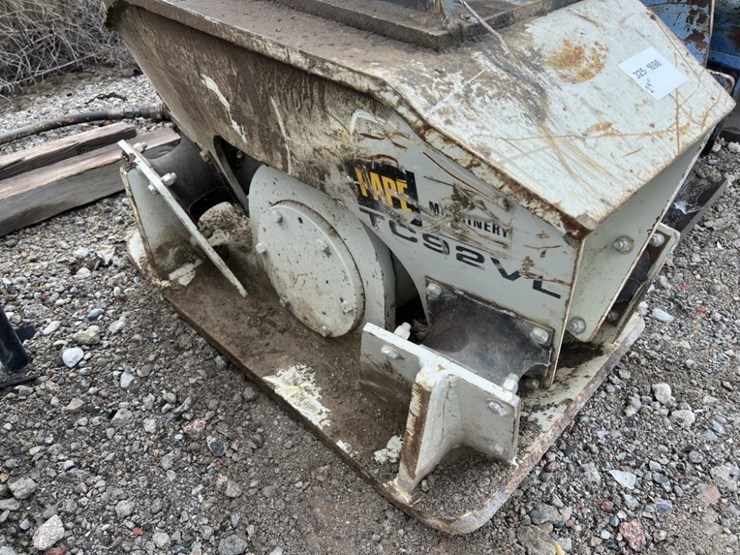 astec-tc92vl-24"-plate-compactor-image-7