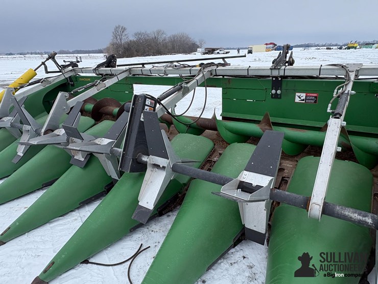 john-deere-608c-image-11