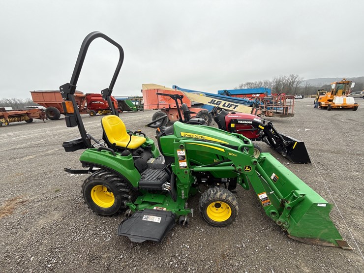 john-deere-1023e-image-6