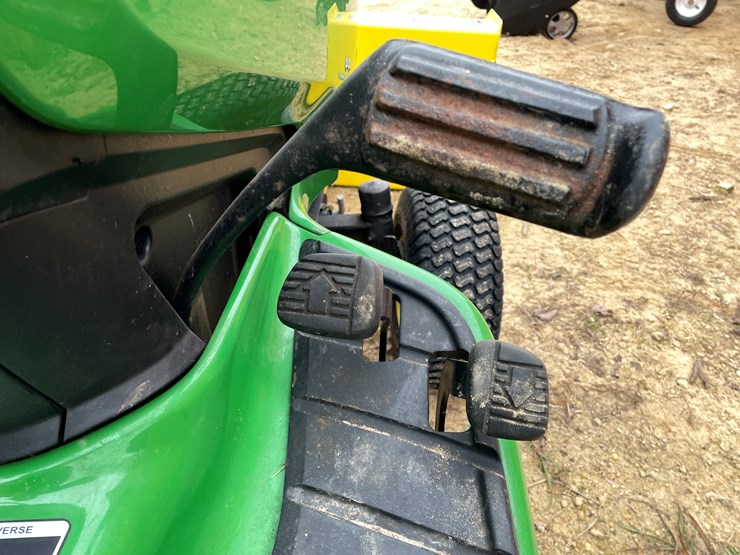 john-deere-x300-image-31