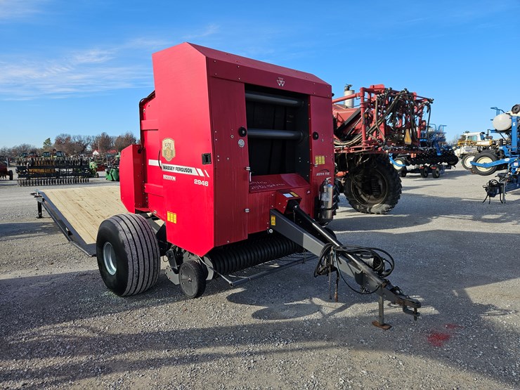 massey-ferguson-2946-image-1