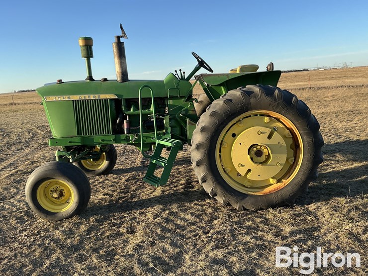 john-deere-3010-image-8