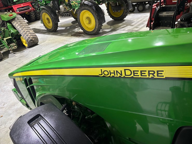 john-deere-8295r-image-10