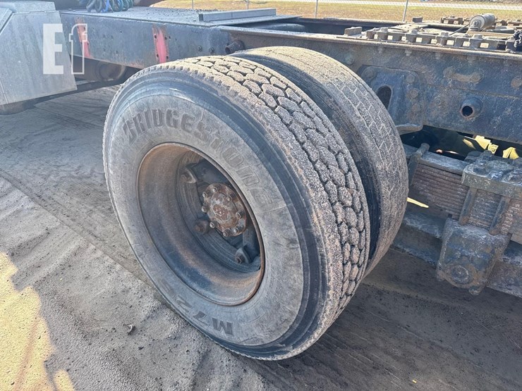 1995-ford-ltl9000-image-10