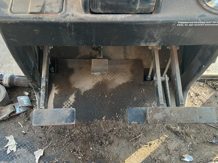 j-i-case-2590-image-38