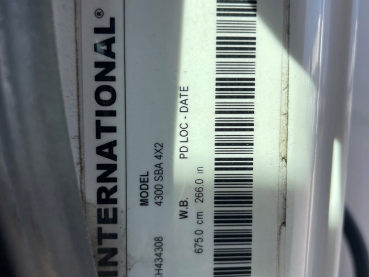 international-durastar-4300-image-21