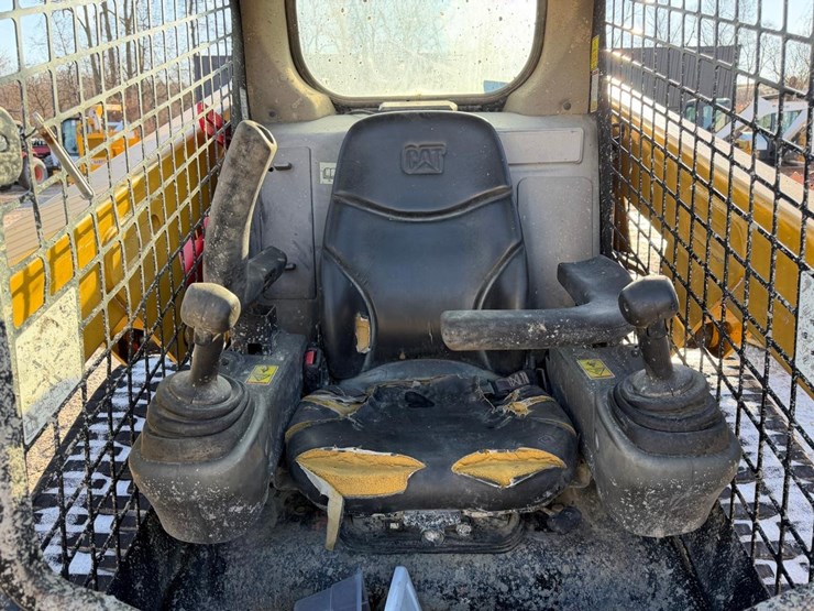 caterpillar-239d-image-20