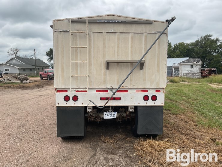 neville-trailer-image-6