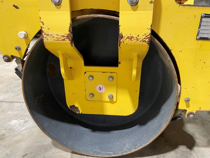 2014-bomag-bw900-50-image-12