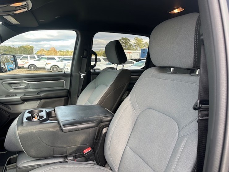 dodge-ram-1500-image-35