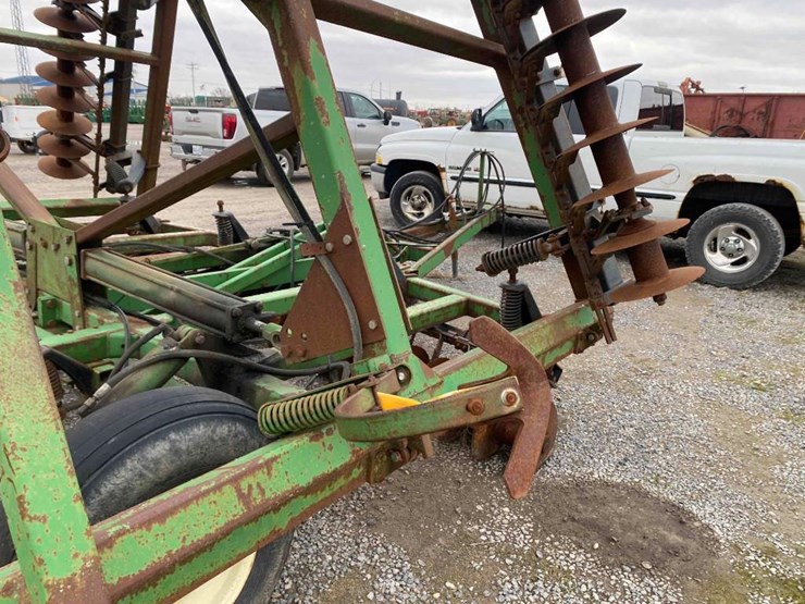 john-deere-724-image-39