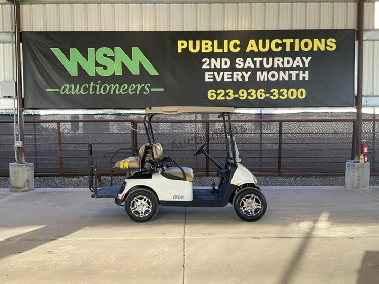 2013-ez-go-freedom-rxv-golf-cart-image-1