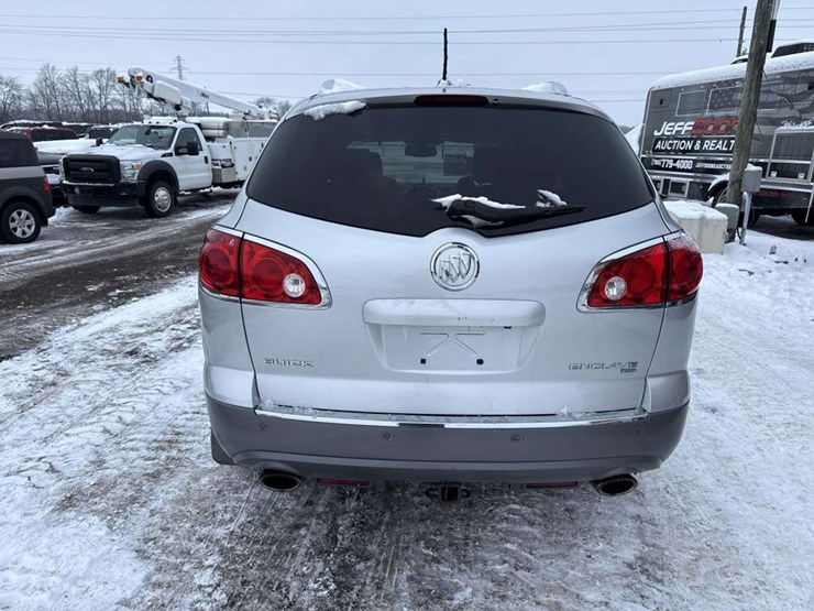 buick-enclave-image-4