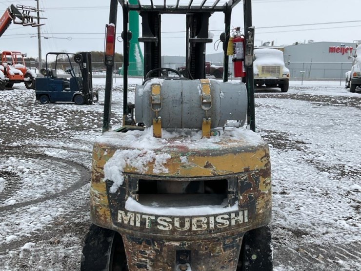 mitsubishi-fg30-image-4