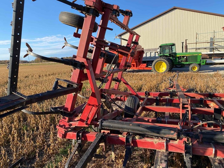 case-ih-4300-image-12