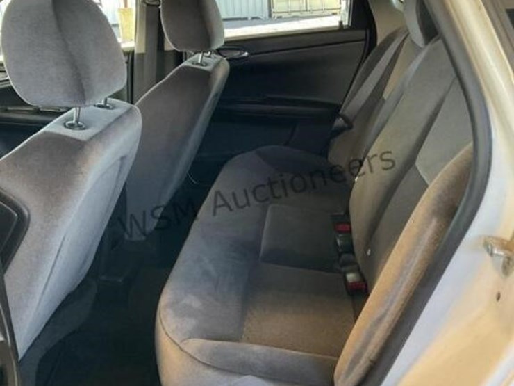 2016-chevrolet-impala-sdn-image-22