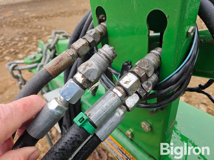 2009-john-deere-2510h-image-12