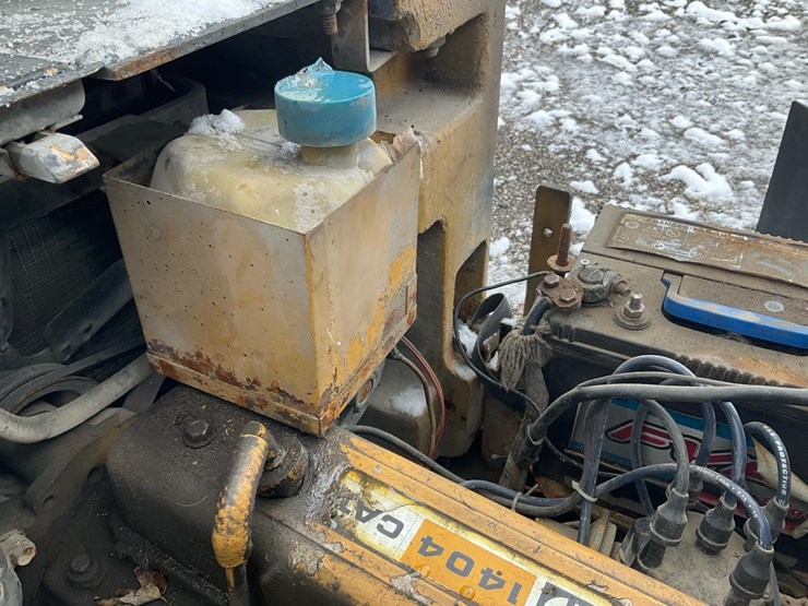 #1354-•-caterpillar-t80b-forklift-image-63