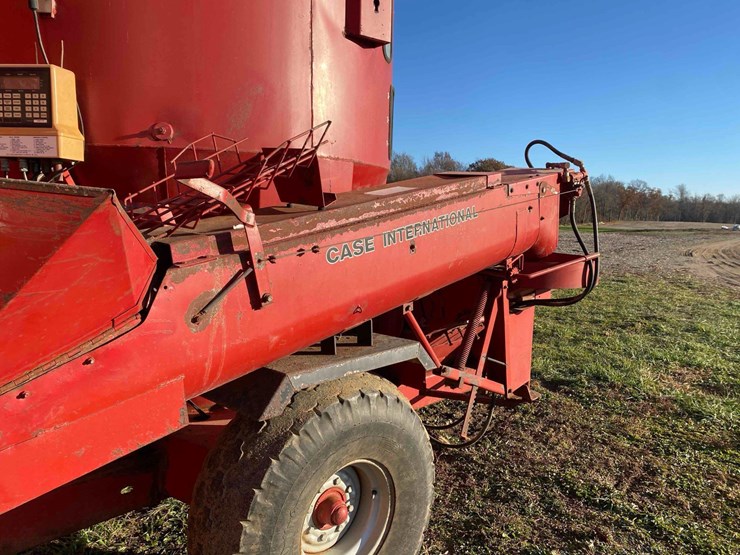 case-ih-1350-image-8