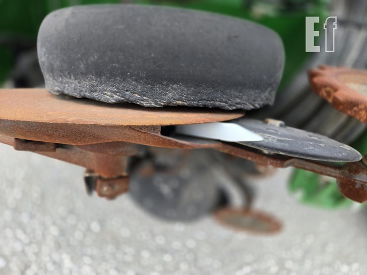 john-deere-1990ccs-image-39