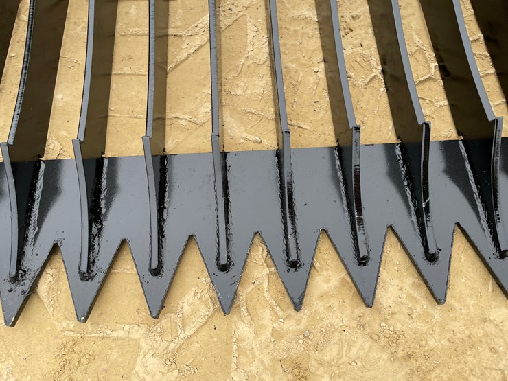 #2560-•-new-kc-72"-fine-skeleton-skid-steer-bucket-image-12