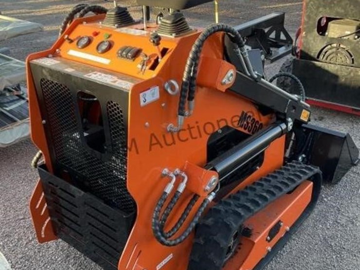 2025-mms-36c-stand-up-skid-steer-image-4