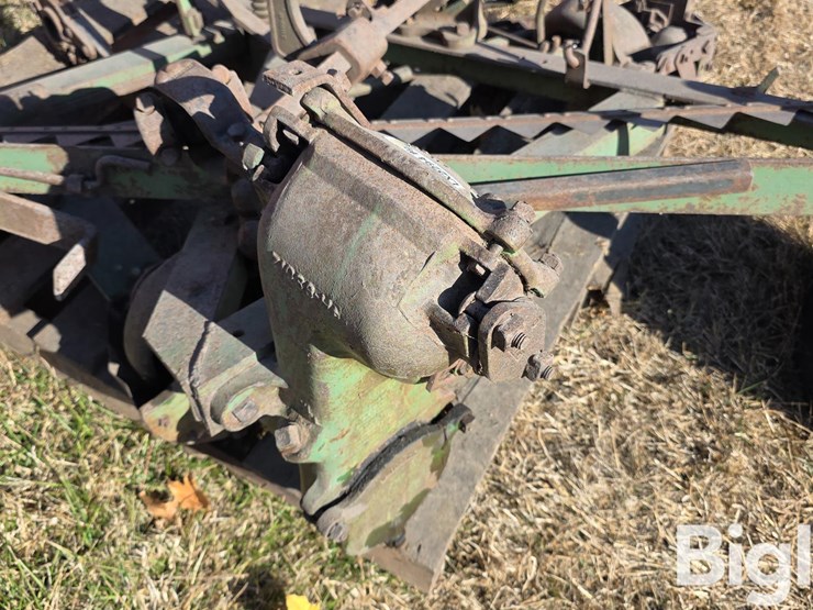 john-deere-7-image-17