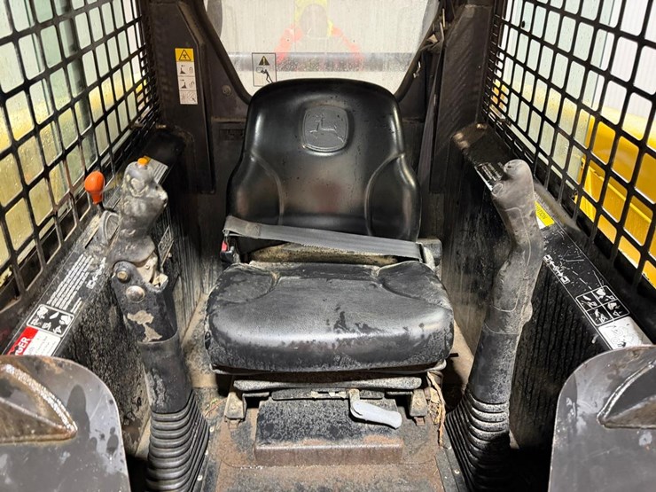 john-deere-260-image-17