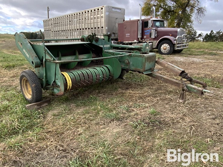 john-deere-14t-image-3