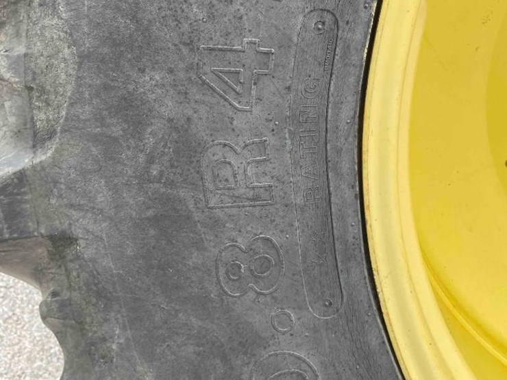 john-deere-8300-image-17