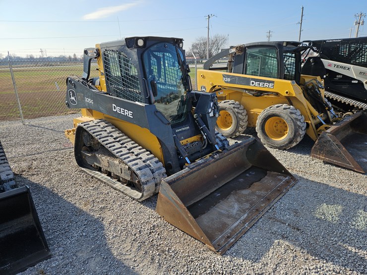 deere-325g-image-1