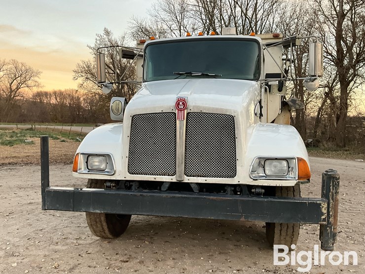 kenworth-t330-image-2