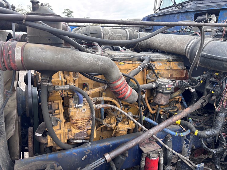 1990-peterbilt-379-image-19