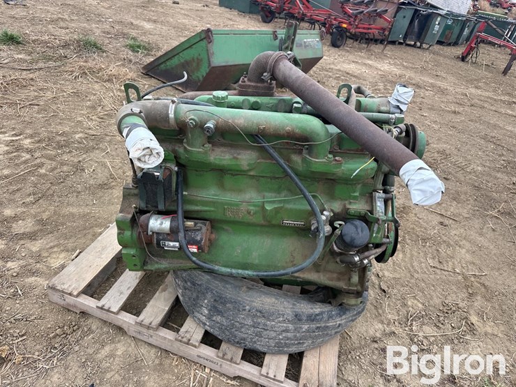 john-deere-329-image-4