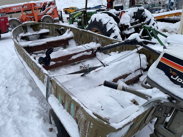 #7485-•-alumacraft-fdl-aluminum-fishing-boat-(no-title)-image-4