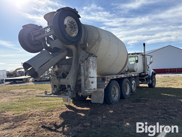 2003-mack-cv500-granite-tri/a-concrete-transit-mixer-truck-w/bridgemaster-booster-image-5
