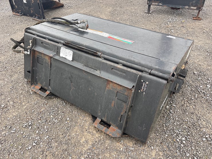 #29732-•-2012-bobcat-60"-sweeper-bucket-image-3