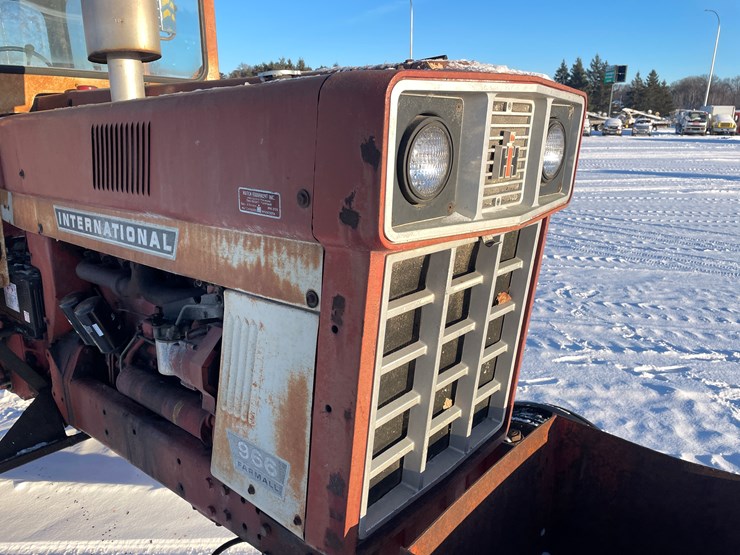 #1007-•-international-966-farmall-image-10