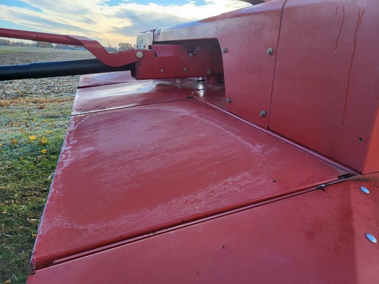 new-holland-1431-image-16