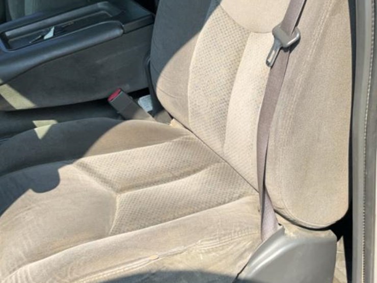 2005-chevrolet-silverado-2500hd-image-72