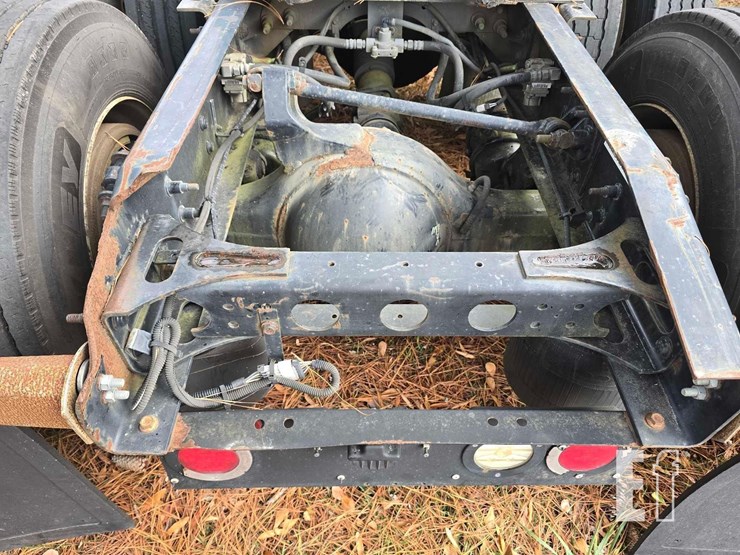 2013-international-prostar-image-15