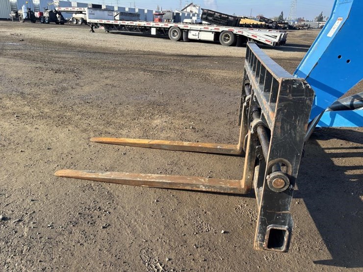 2018-genie-gth1056-image-9