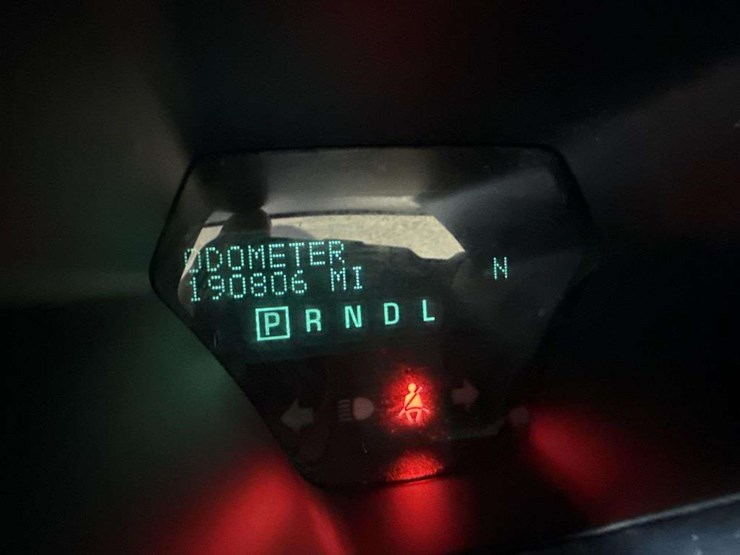 2015-chevrolet-traverse-image-17