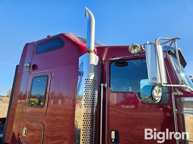 kenworth-w900l-image-18