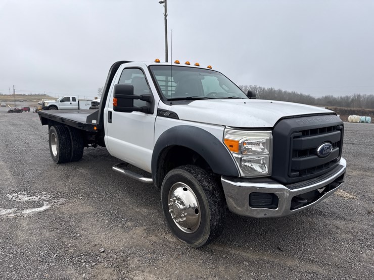 ford-f550-xl-image-2