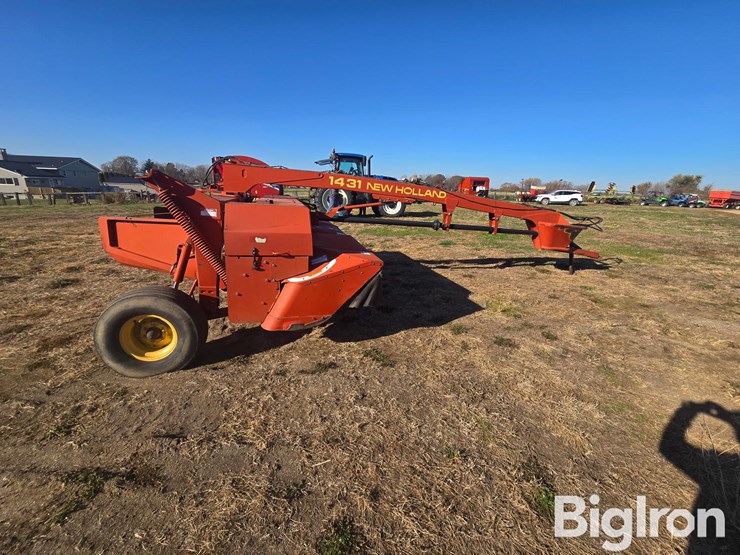 new-holland-1431-image-8