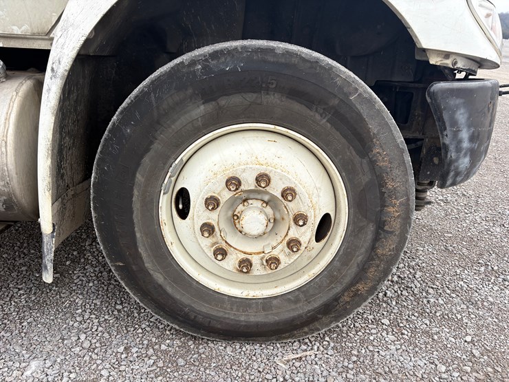 international-durastar-4300-image-7