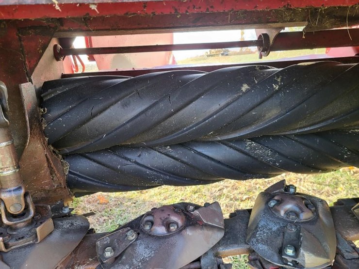 new-holland-1431-image-50